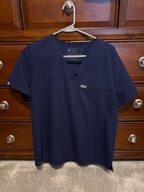 Figs Women's Navy Caterina V-Neck Short Sleeve Scrub Top